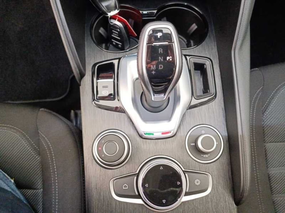 Alfa Romeo Giulia usata a Treviso (20)