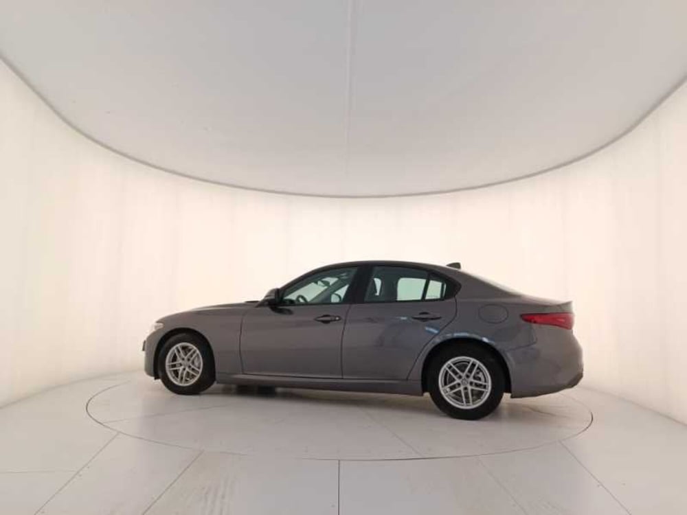 Alfa Romeo Giulia usata a Treviso (8)