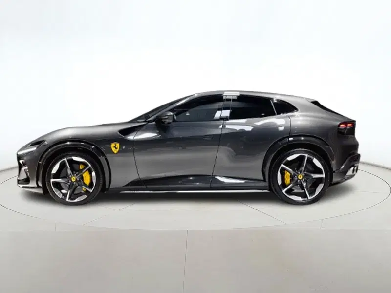 Ferrari Purosangue usata a Perugia (2)