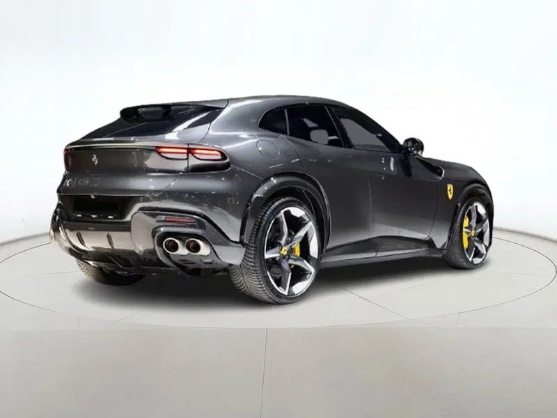 Ferrari Purosangue usata a Perugia (3)