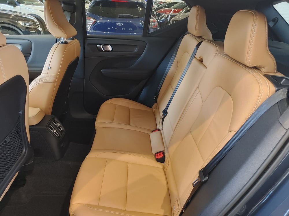 Volvo XC40 usata a Vercelli (13)