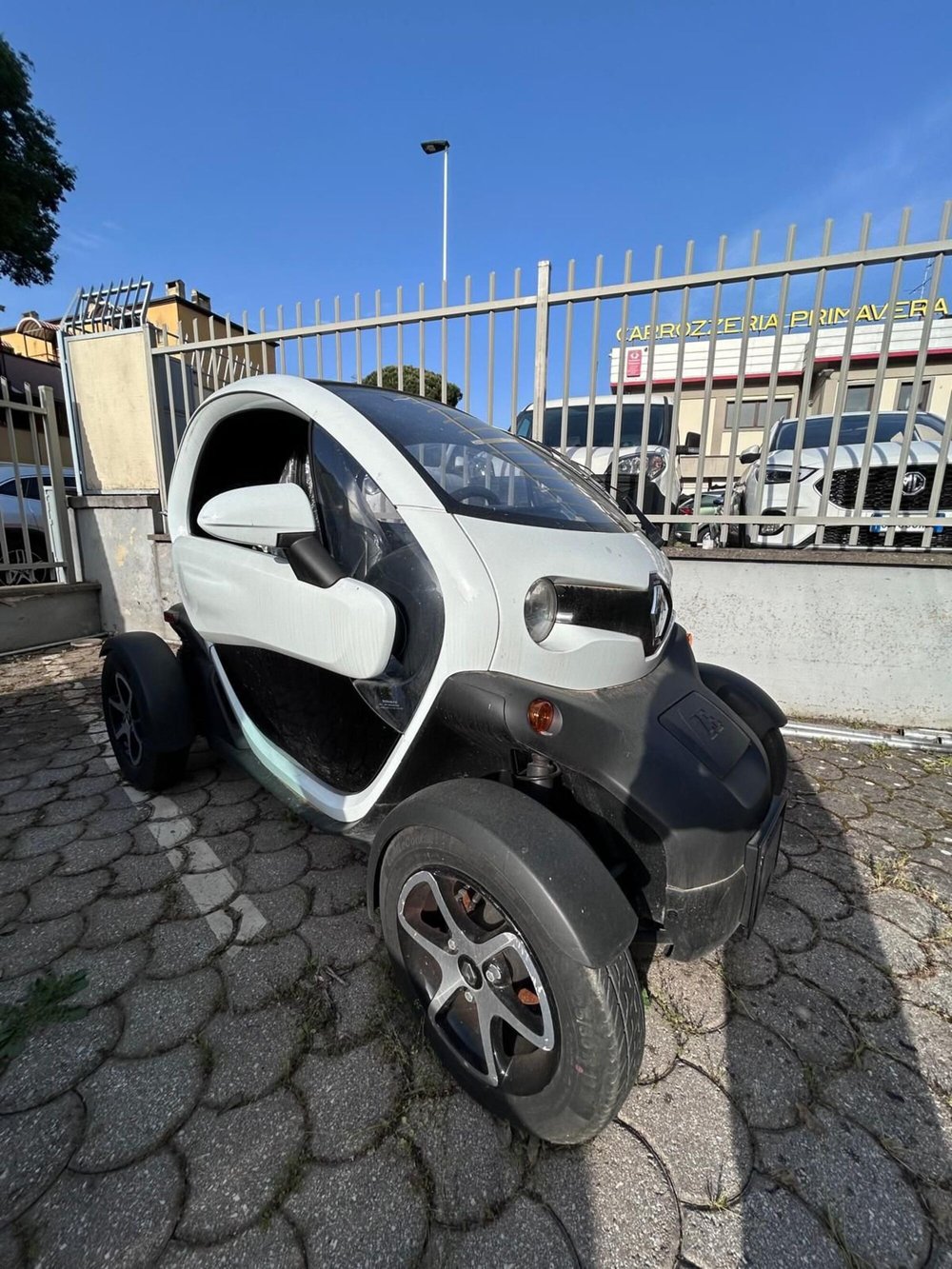 Renault Twizy usata a Firenze (4)