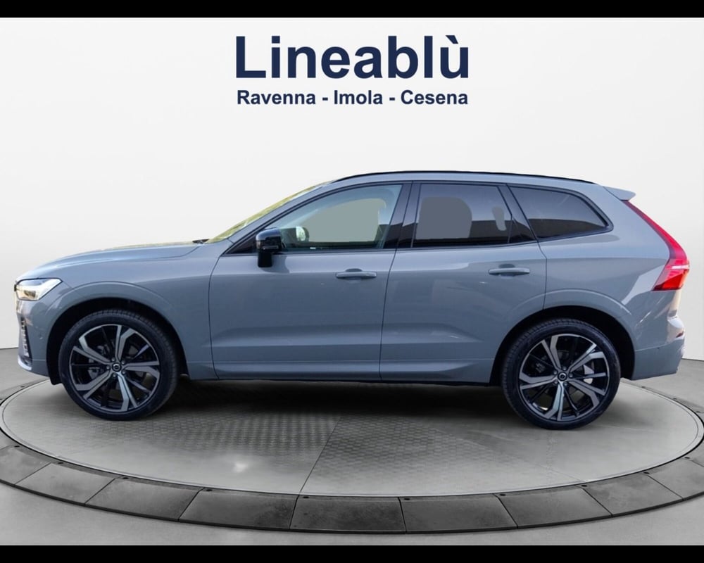 Volvo XC60 nuova a Ravenna (2)