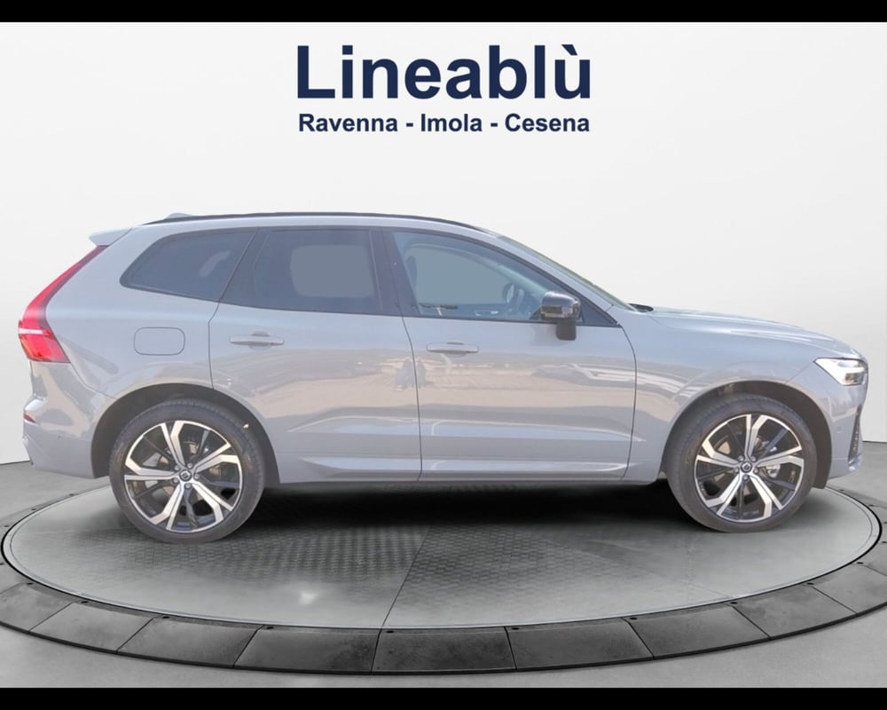 Volvo XC60 nuova a Ravenna (5)