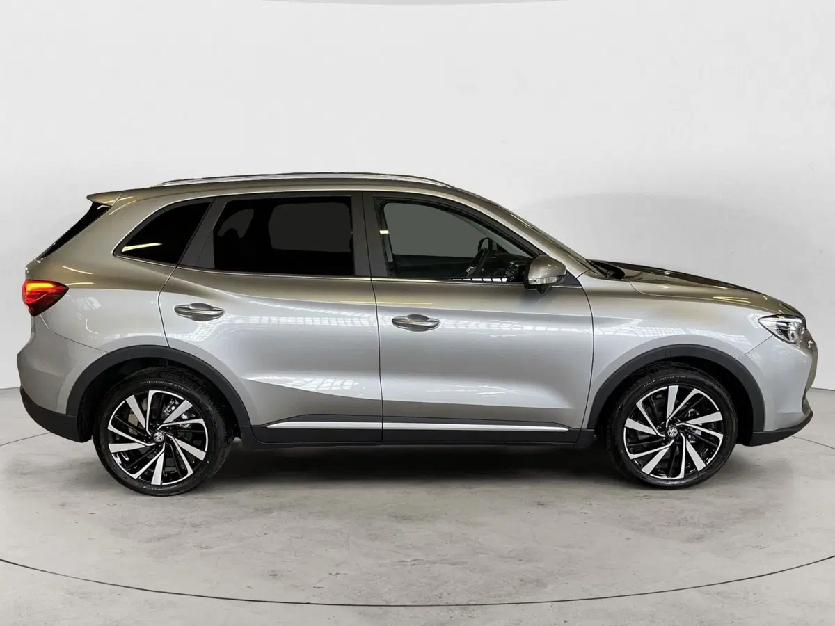 Mg ZS nuova a Milano (7)