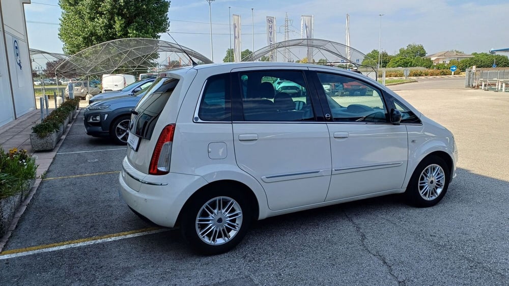 Lancia Musa usata a Padova (5)