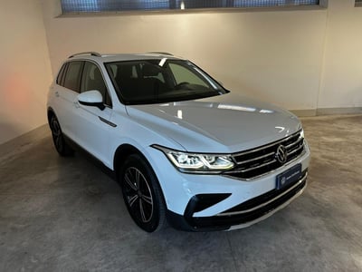 Volkswagen Tiguan 2.0 TDI 150 CV SCR DSG 4MOTION Elegance del 2021 usata a Avezzano
