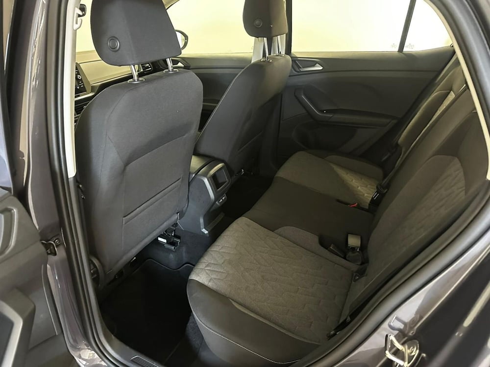 Volkswagen T-Cross usata a L'Aquila (11)