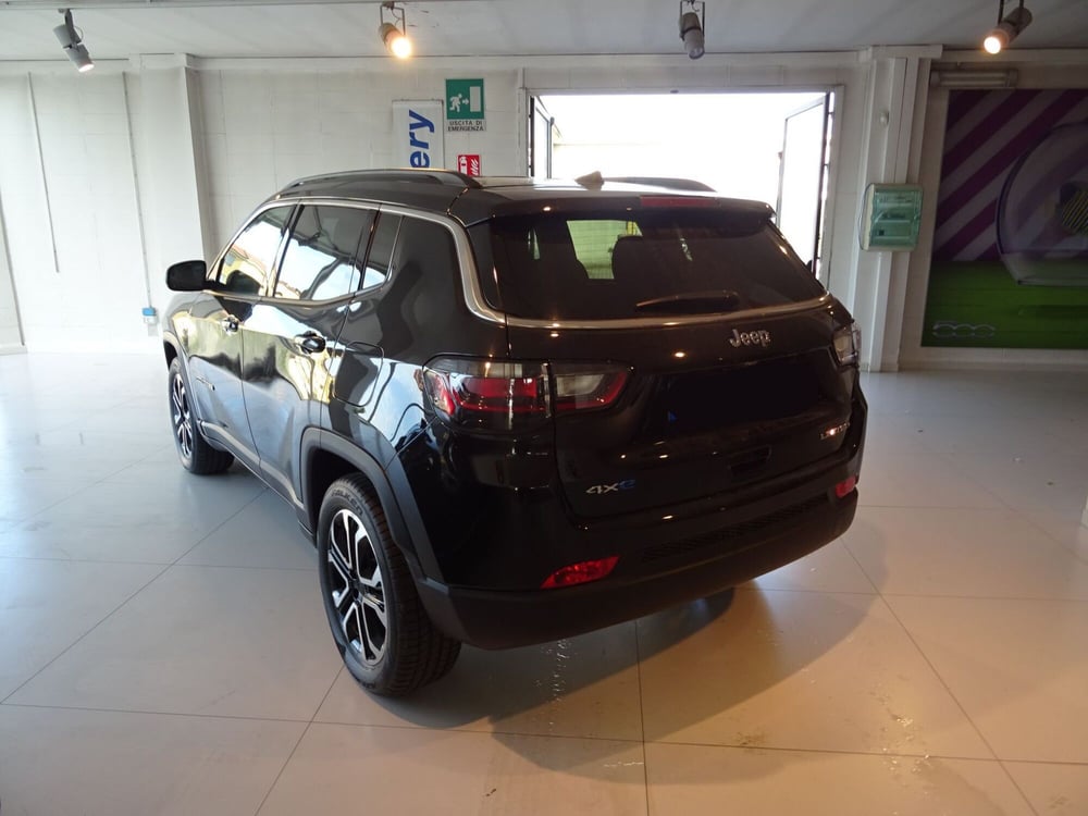 Jeep Compass nuova a Lucca (3)