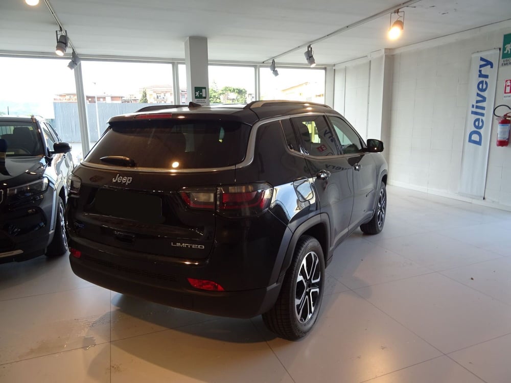 Jeep Compass nuova a Lucca (5)
