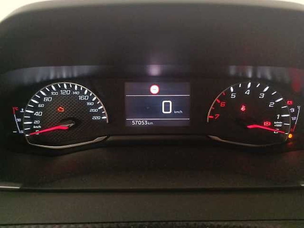 Peugeot 2008 usata a Venezia (9)