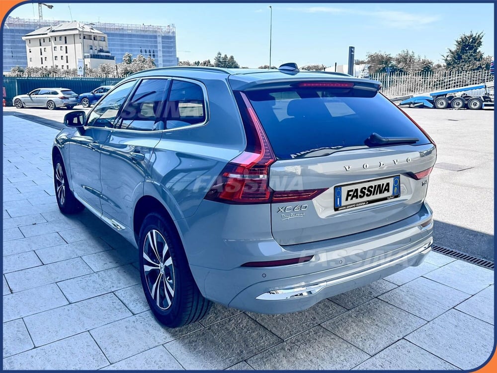 Volvo XC60 nuova a Milano (4)