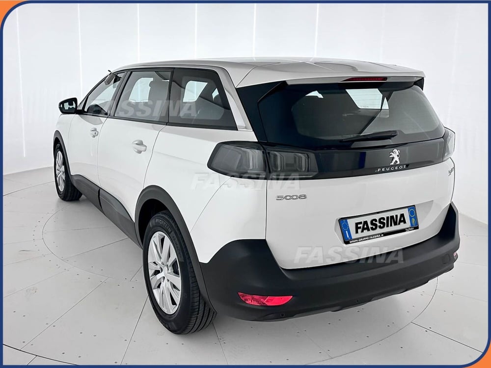 Peugeot 5008 usata a Milano (4)