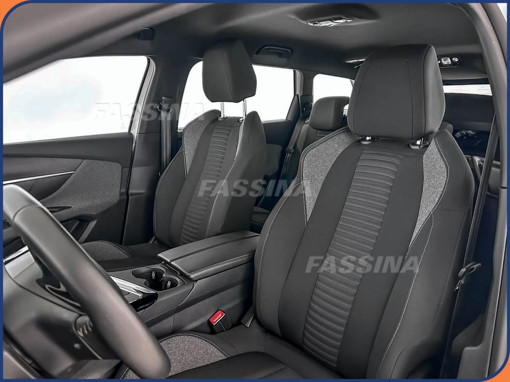 Peugeot 5008 usata a Milano (8)