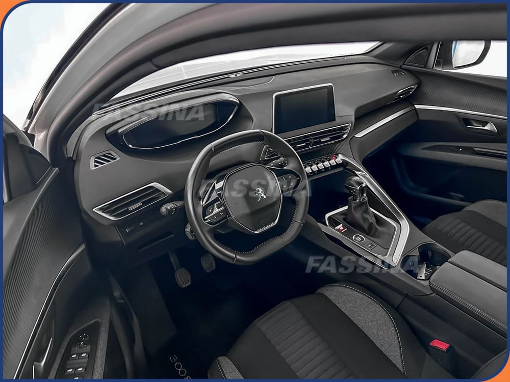 Peugeot 5008 usata a Milano (9)