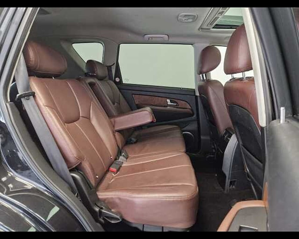 Ssangyong Rexton W usata a Milano (13)