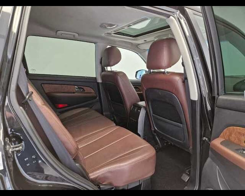 Ssangyong Rexton W usata a Milano (14)