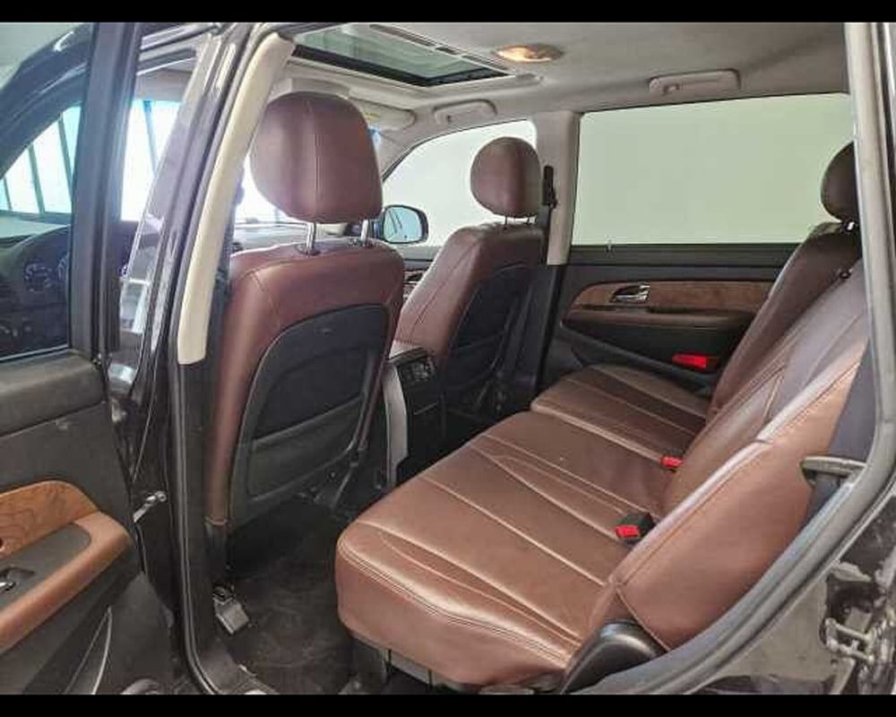 Ssangyong Rexton W usata a Milano (17)