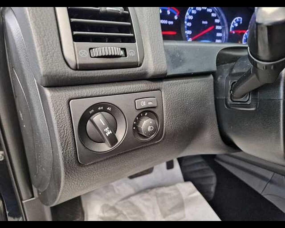 Ssangyong Rexton W usata a Milano (9)