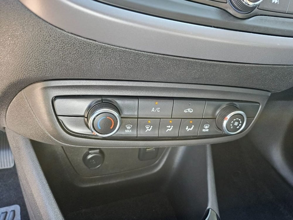 Opel Crossland usata a Foggia (12)