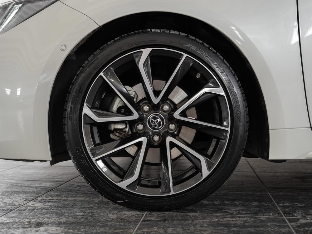 Toyota Corolla Touring Sports usata a Barletta-Andria-Trani (15)