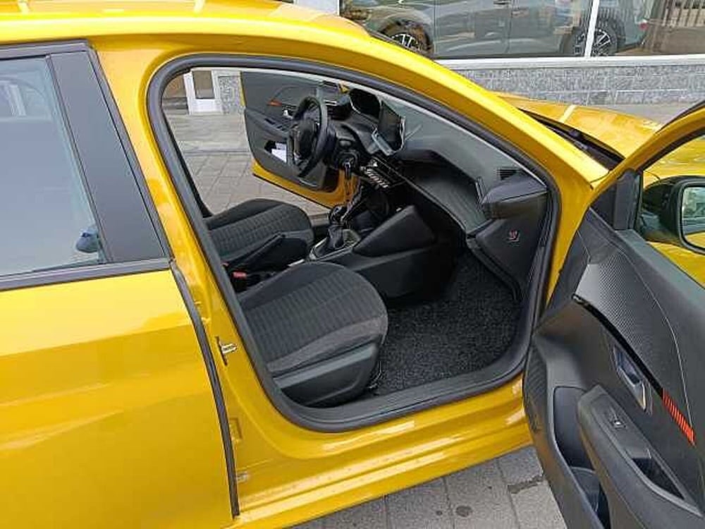 Peugeot 208 usata a Milano (13)