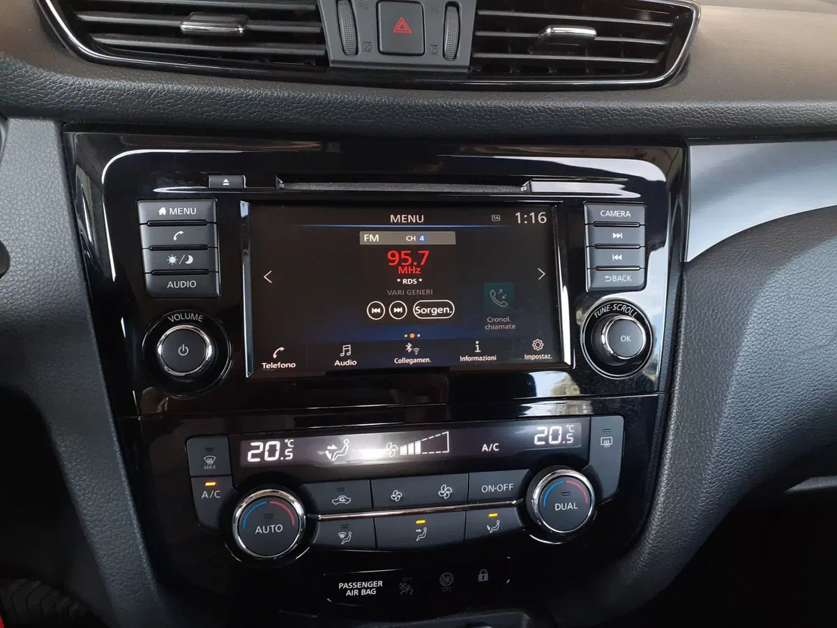Nissan Qashqai usata a Modena (10)