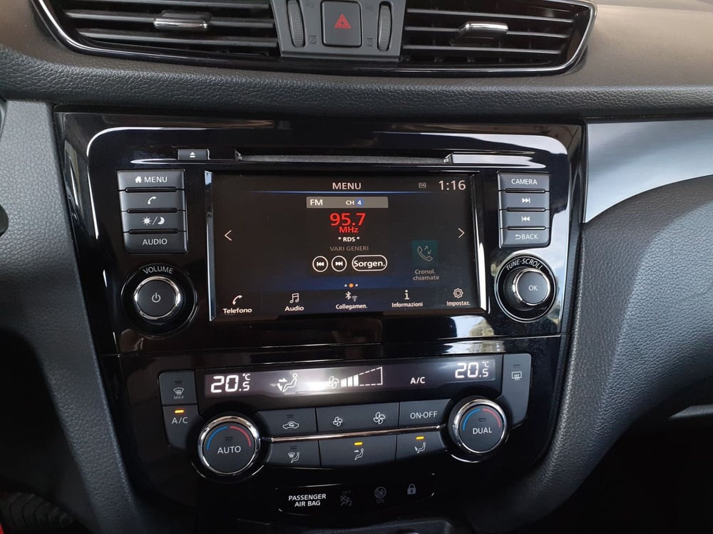 Nissan Qashqai usata a Modena (10)
