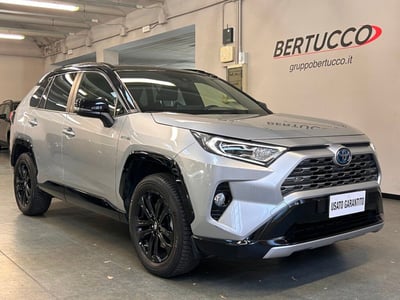 Toyota Rav4 vvt-ie h Style awd-i 222cv e-cvt del 2019 usata a Verona