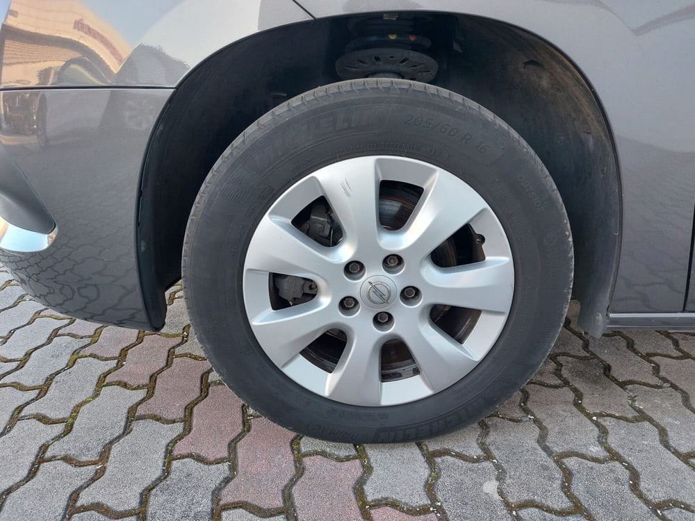 Opel Combo Life usata a Pavia (14)