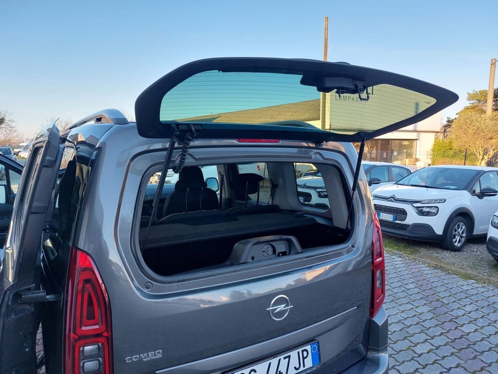 Opel Combo Life usata a Pavia (8)