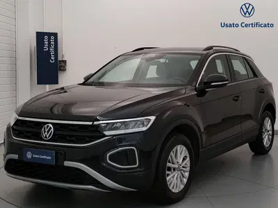 Volkswagen T-Roc 2.0 tdi Life 115cv del 2024 usata a Busto Arsizio