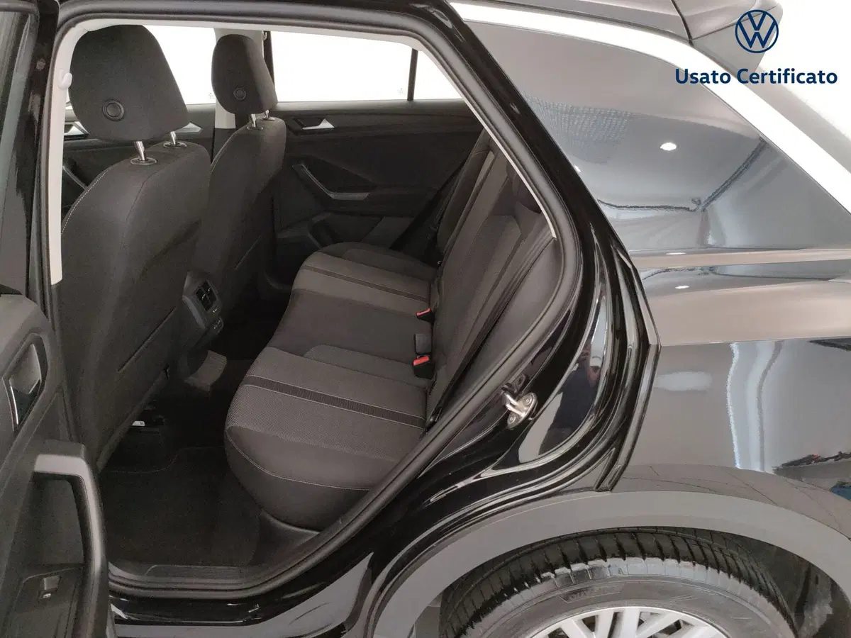 Volkswagen T-Roc usata a Varese (11)