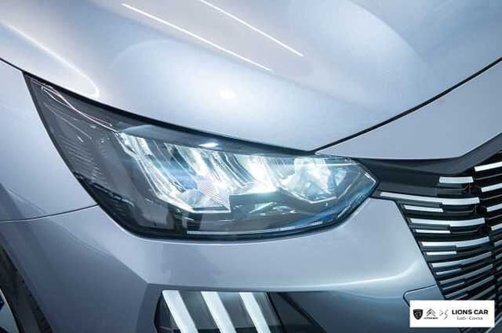 Peugeot 208 nuova a Lodi (8)