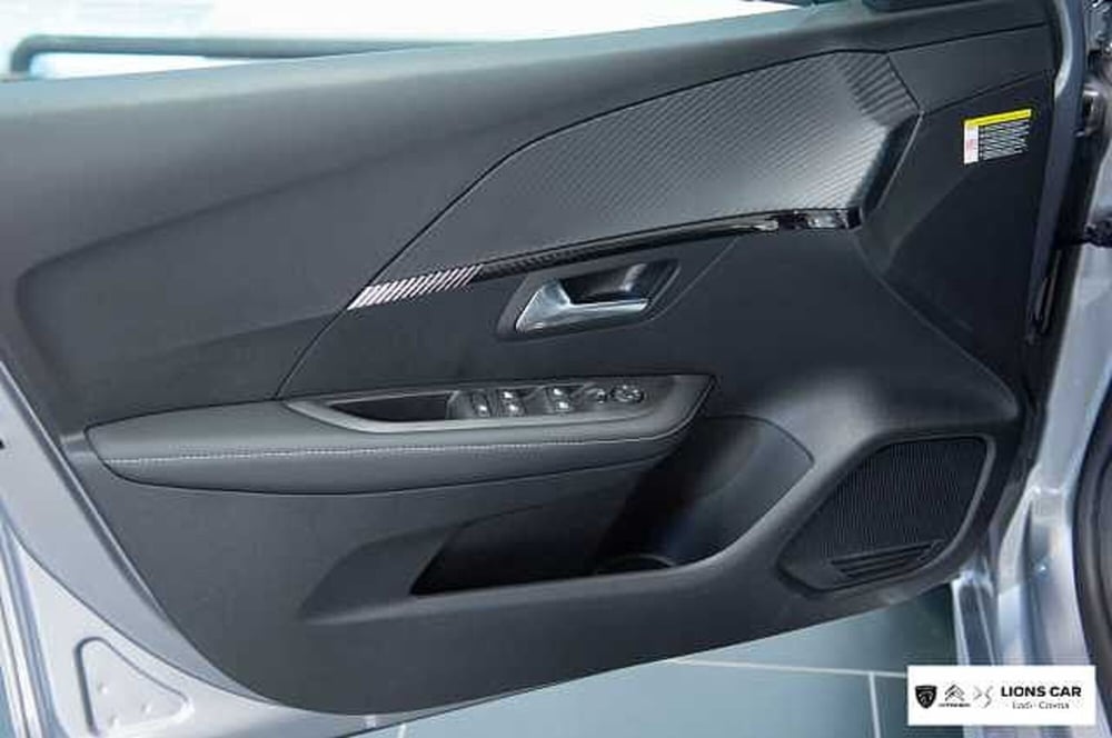 Peugeot 208 nuova a Lodi (9)