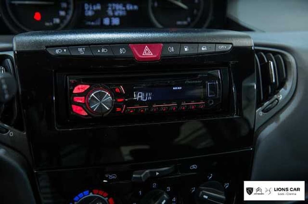 Lancia Ypsilon usata a Lodi (15)