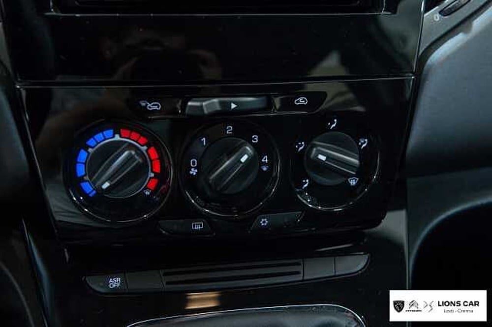 Lancia Ypsilon usata a Lodi (16)