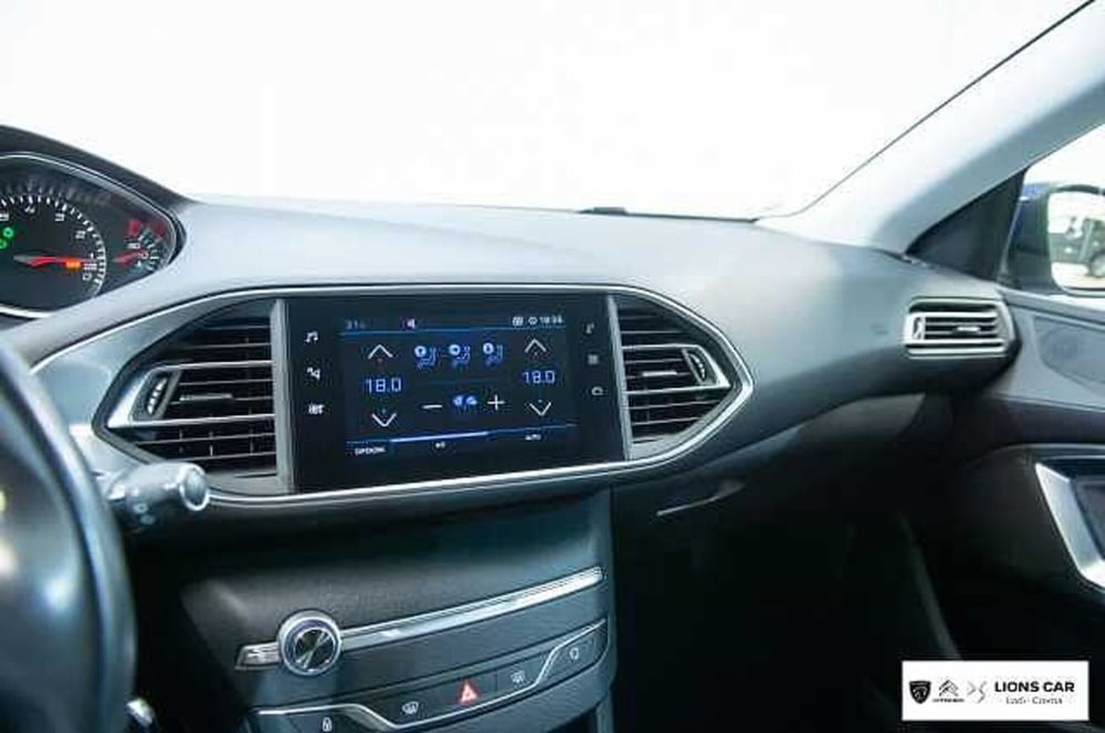 Peugeot 308 usata a Lodi (17)