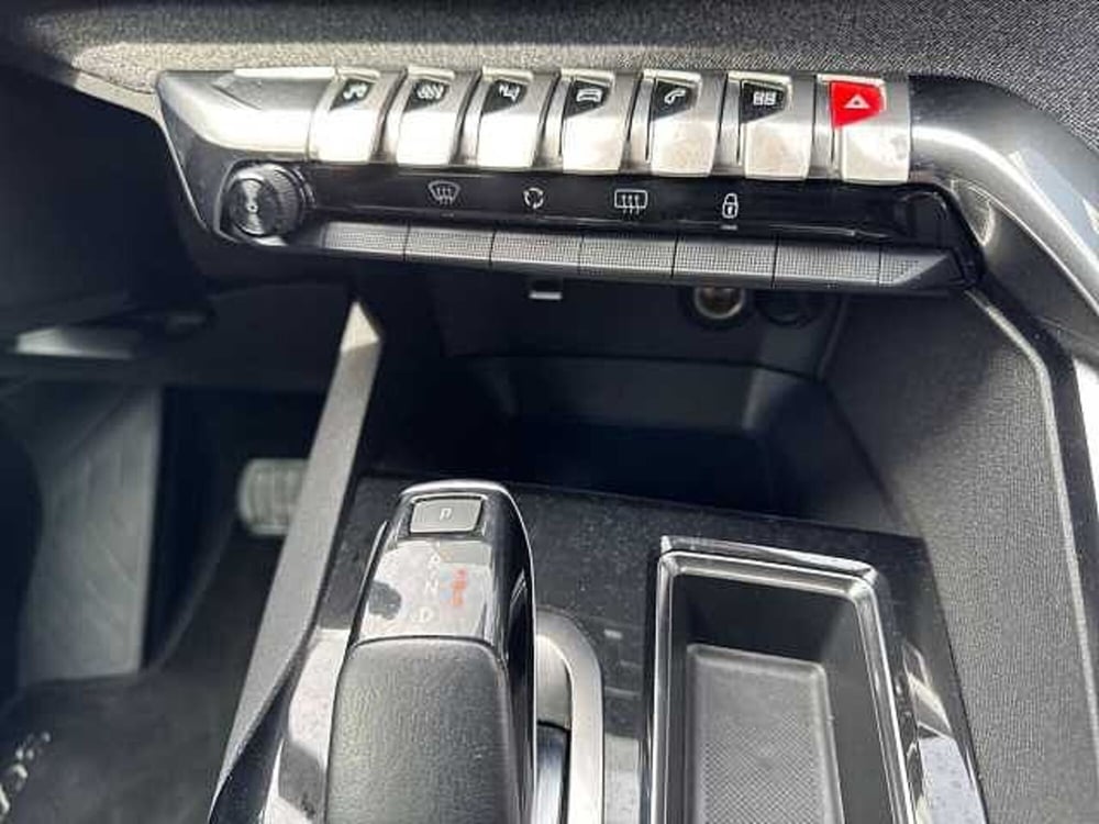 Peugeot 3008 usata a Napoli (16)