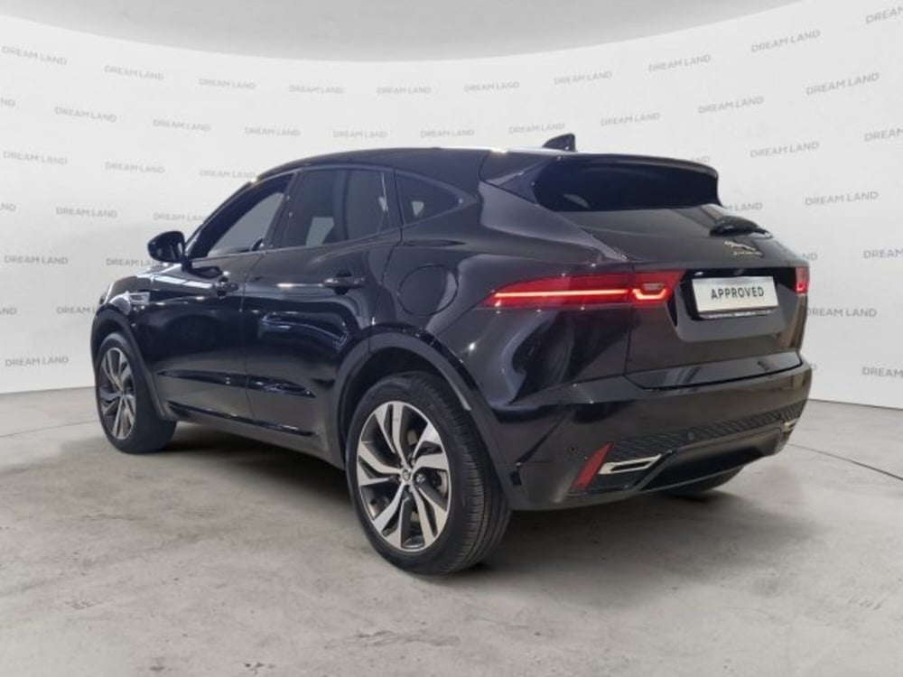 Jaguar E-Pace usata a Livorno (12)