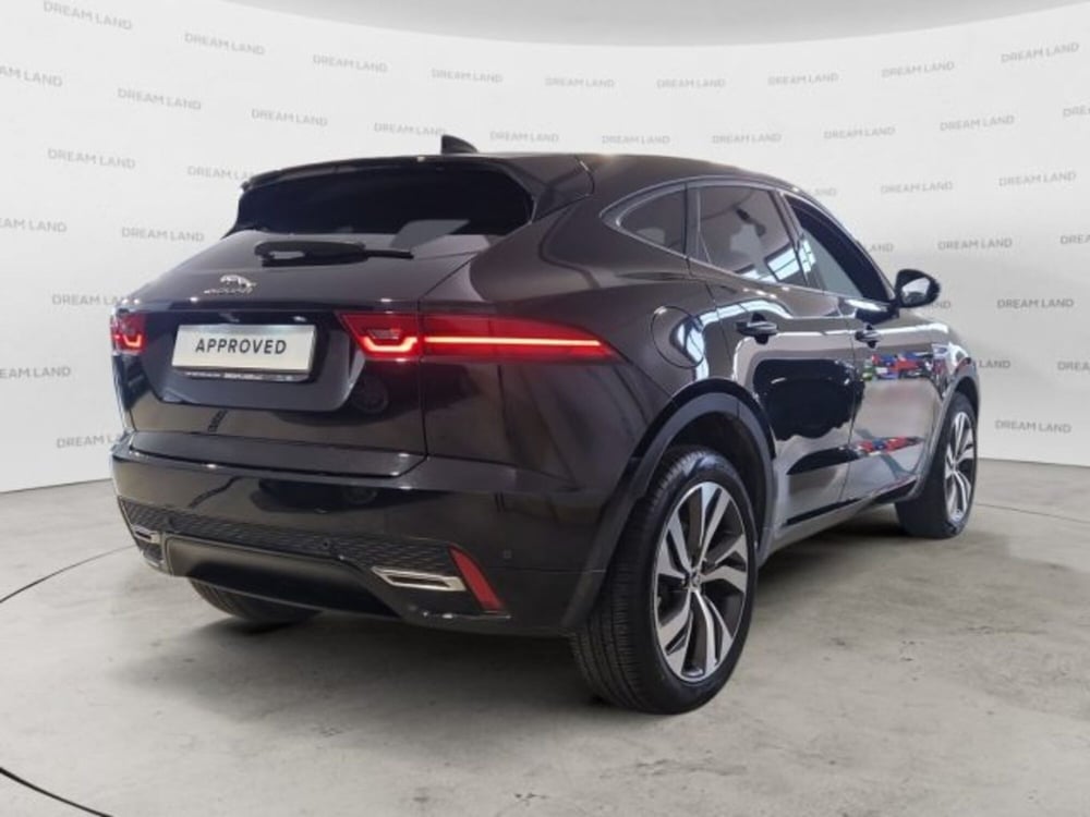 Jaguar E-Pace usata a Livorno (2)