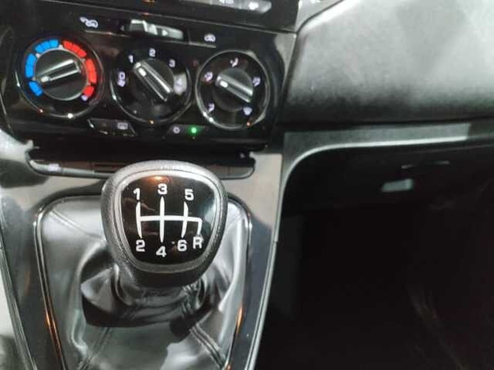 Lancia Ypsilon usata a Lecce (10)