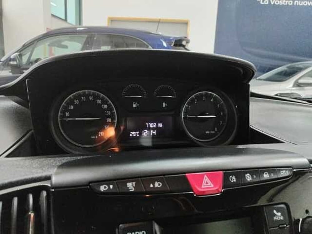 Lancia Ypsilon usata a Lecce (9)