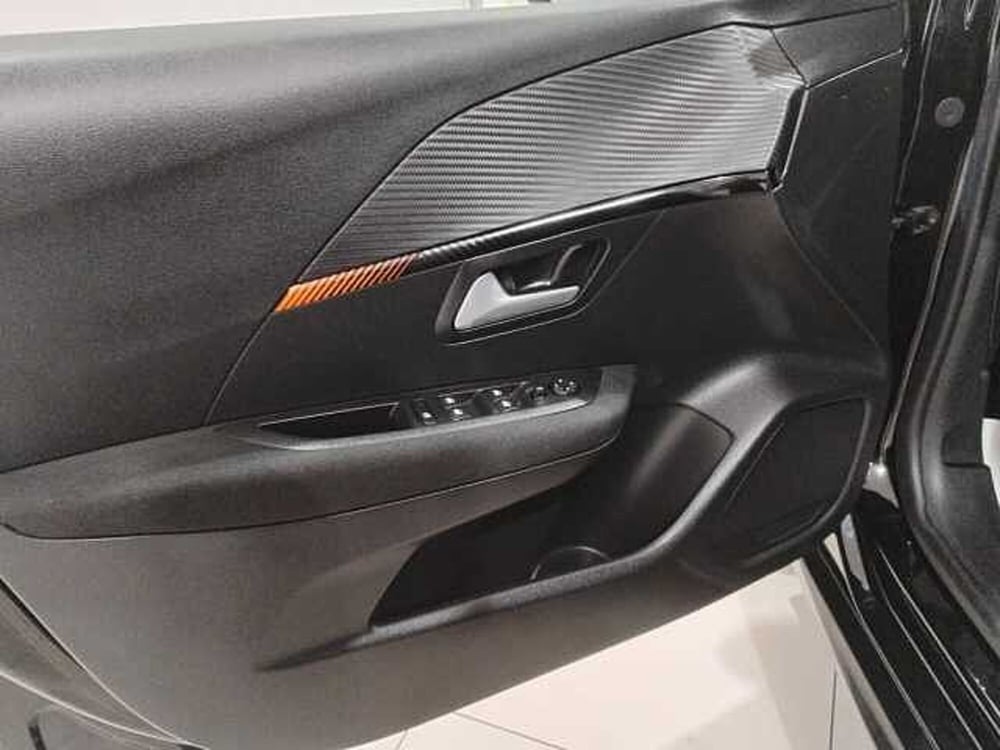 Peugeot 208 usata a Lecce (5)