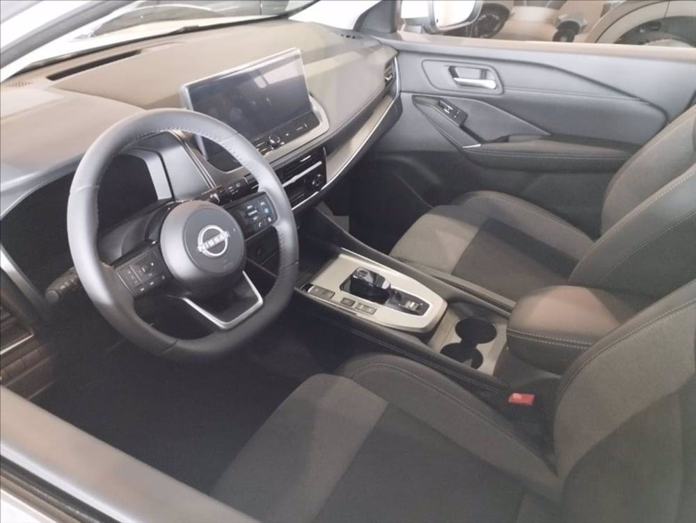 Nissan Qashqai nuova a Milano (3)