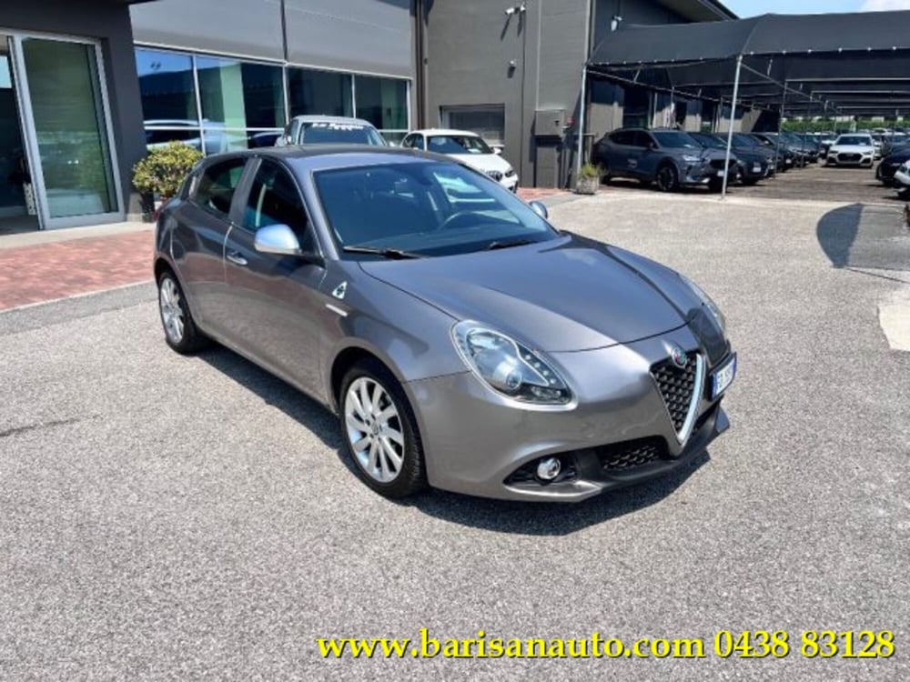 Alfa Romeo Giulietta usata a Treviso (2)