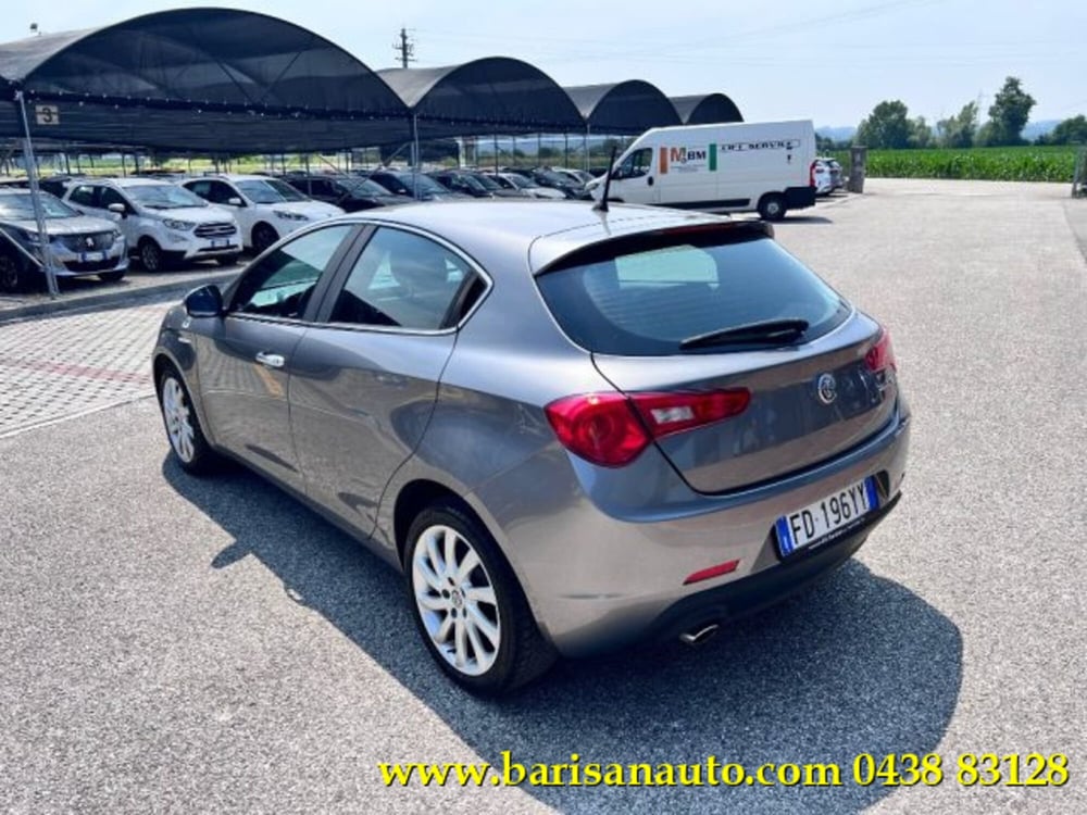 Alfa Romeo Giulietta usata a Treviso (4)