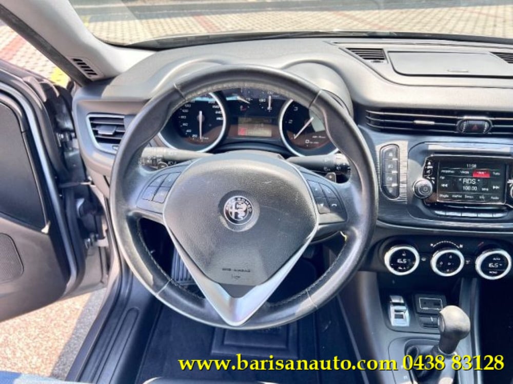 Alfa Romeo Giulietta usata a Treviso (9)