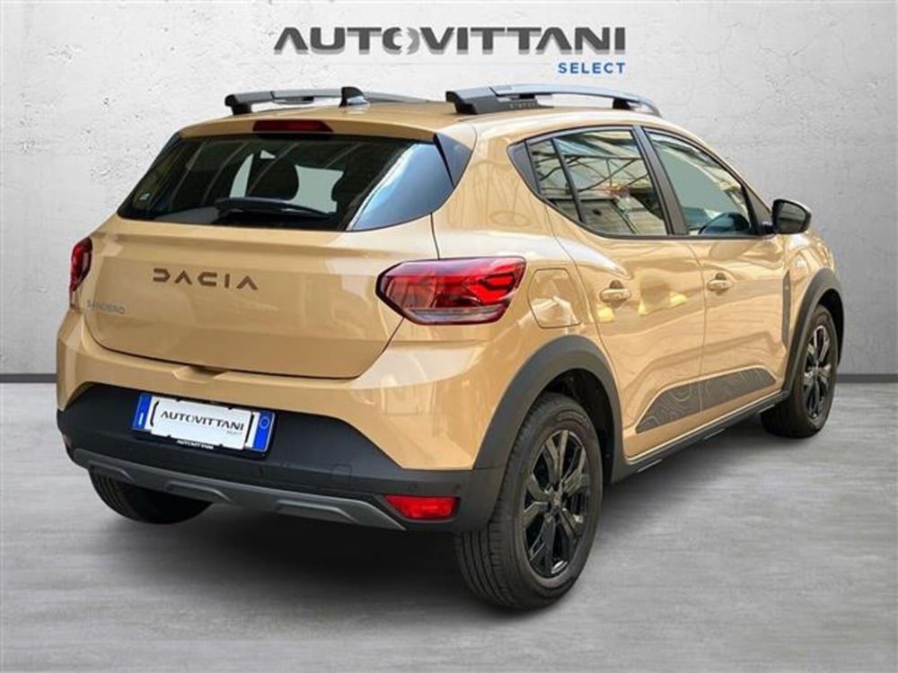 Dacia Sandero Stepway nuova a Como (3)