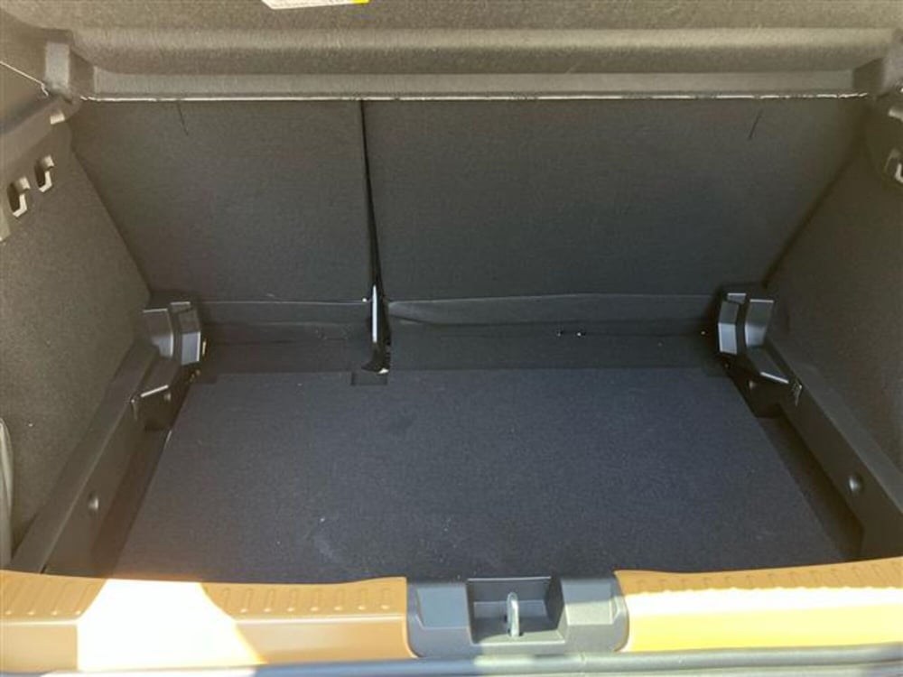 Dacia Sandero Stepway nuova a Como (6)